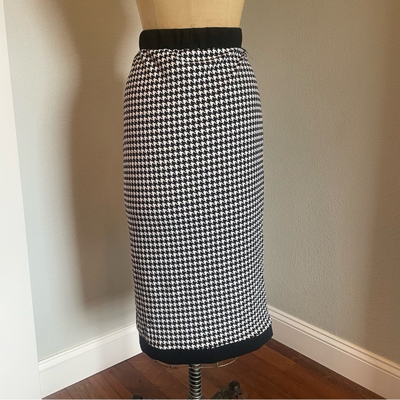 SHEIN- SZ M Black White Houndstooth Print Zip Up Pencil Skirt - Picture 3 of 4